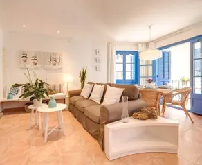 Blue Home SITGES - Image 2