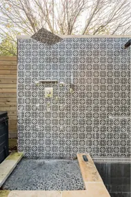 Lux Spa Retreat w/ Plunge Pool and outdoor shower - Image 5