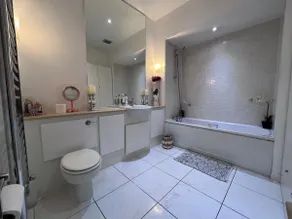 The Manchester Town House - Image 2