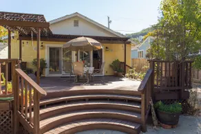 Comfy studio, deck, sep. entrance, a/c. Near S.F. - Image 2