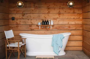 Waterfront Cabin 2 with Outdoor Bath - Image 3