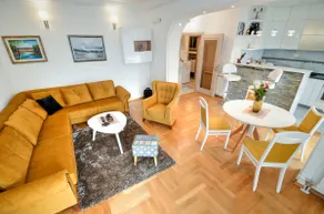 Seaview luxury flat in Kotor with 2 terraces - Image 3