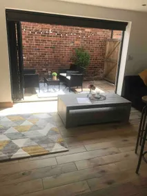 No 6 Elizabeth Street - Image 2