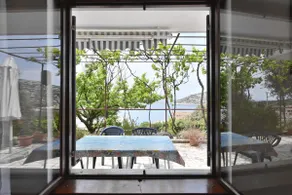 Apartment with a beautiful view - Image 5