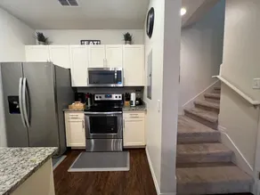 New 5 STAR Location 10 - 15 mins from Disney; sleeps 8! - Image 3