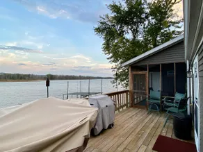 Waterfront River Home - Image 3