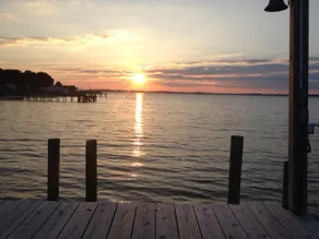 Island Get-A-Way on the Chesapeake Bay with Beach - Image 3