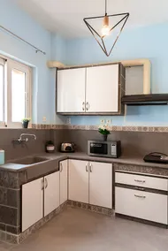Vasilis Thissio Petralona 3d floor 55sqm - Image 2