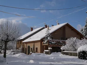 Cascade 3* gîte in the heart of the Jura, 5 min from the lake - Image 4
