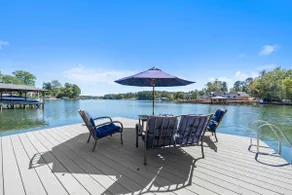 Lakeshore Retreat- Lake Sinclair/Milledgeville - Image 3