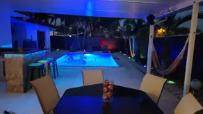 Tropical House Miami - Image 2