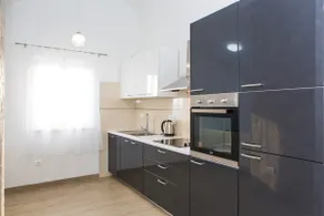 Apartment with sea view - Image 3