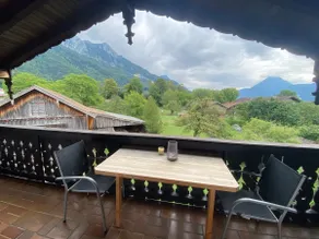Heuberg vacation rental: bright attic apartment in the Inn Valley near Lake Chiemsee - Image 3