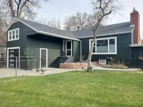 Roomy 3bdrm w/ enjoyable patio & centrally located - Image 3