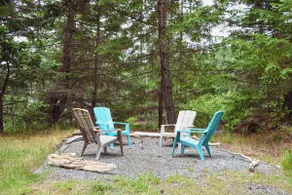 Moose n’ Brix Cottage with Ocean View - Image 4