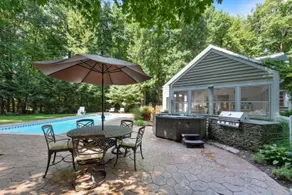 NY LISTERING! Cherry Beach Pool House med stor uppvärmd pool och badtunna! - Image 3