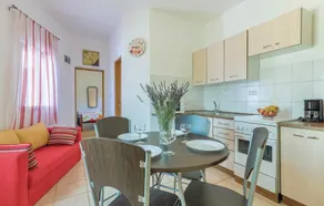 Apartman Milka (charming apartment for 4 people) - Image 4