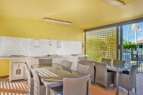 Apartment Opposite The Beach! - Image 5