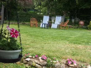 Quiet cottage in the heart of the Burgundian countryside - Image 3