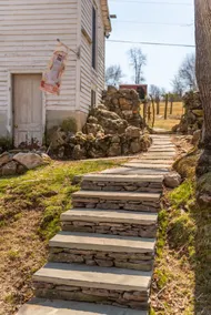 The Firefly Springhouse - Image 3