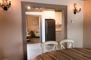Linthorne Loft · Historic, Centrally Located Loft - Image 4