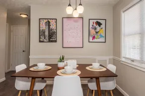 ★ Trendy Spot Located in an A+ neighborhood - Image 4