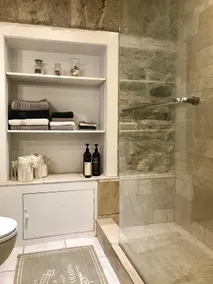 AirBnB Elora: The Victoria (Small Apartment) - Image 4