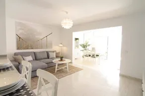 Ground floor apartment suite with private garden - Image 3