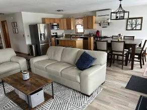 Quiet retreat, valley views, zoned heating and cooling fire pit and new deck! - Image 4