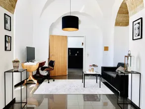 Boutique apartment in a historic setting - Image 3