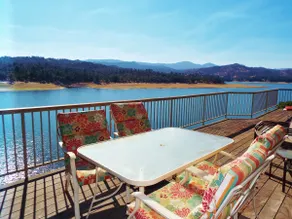 Westra's Waterfront Abode w/Private Dock, WiFi on quiet cul de sac! - Image 3