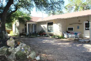 Rare Secluded 1940s Estate-Cool Blue Pool-Central location, by downtown, ACL, UT - Image 4