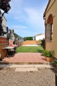 Family home in L'Escala (Costa Brava) - Image 3