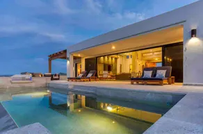 New Contemporary Beachfront Home near Four Seasons - Image 2