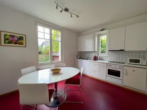 Romantic apartment in traditional house w/ garden - Image 4