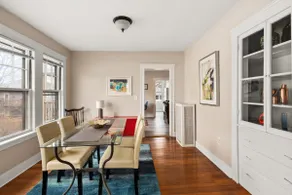 6 Room, 3 Bedroom: parking Quintessential Boston - Image 3