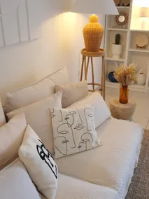 The Riviera - Sunny apartment with balcony - Image 2