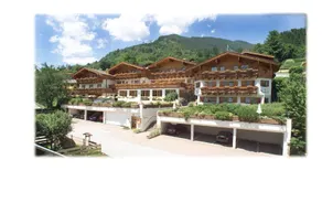 4 bedrooms, 3 bathrooms apartment - Image 2