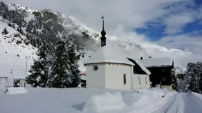 Walliser-style wooden chalet - Image 4
