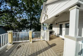 Treehouse at CrossTimbers Marina - Image 4