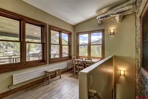Modern Downtown Loft in Heart of Silverton - Image 3
