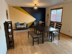 Peaceful Ranch-style Single level 3B Retreat - Image 4