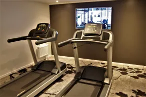 Studio apartment in newly built house - Image 5