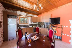Appartements de luxe en pierre avec vue imprenable sur mer - Image 3
