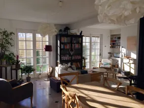 BEACH HOUSE - Image 2