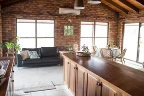Spacious Family Home-Acreage 15min drive to Boonah - Image 5