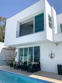 “VeleroHouse” Modern, spacious w/premium location - Image 4