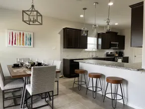 Clean, Stylish 3-Bedrm Home – Perfect for Families - Image 2