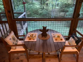 Cozy Appalachian Trail Cabin - Woody Gap & Blood Mountain in Suches, GA - Image 3
