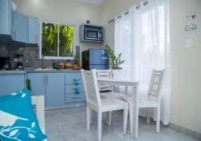 INTIMATE@CONFORTABLE One Bedroom Apartment - Image 5
